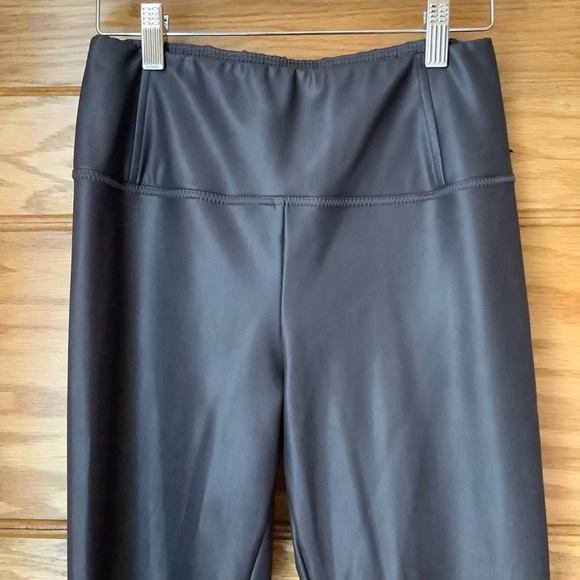 7 FOR ALL MANKIND Gray Vegan Leather Liquid Leggings Size S - Picture 4 of 10